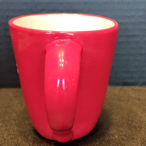 Hallmark heart "hugs & kisses" mug - Picture 3 of 15